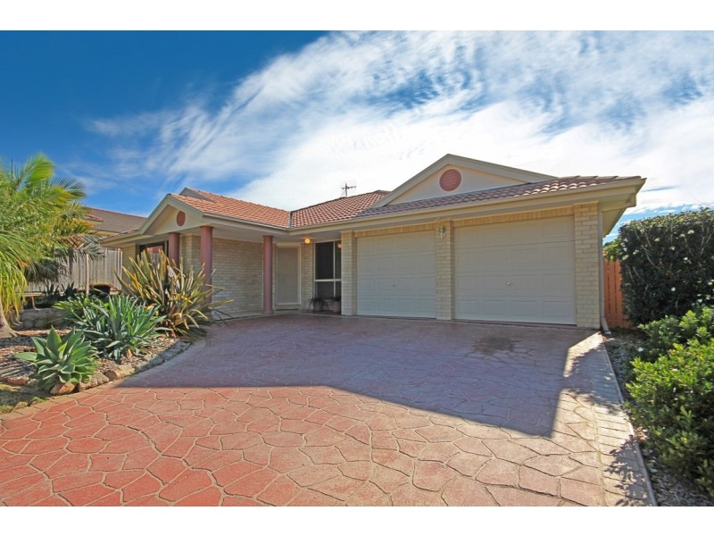 8 Wentworth Avenue, Sunshine Bay NSW 2536