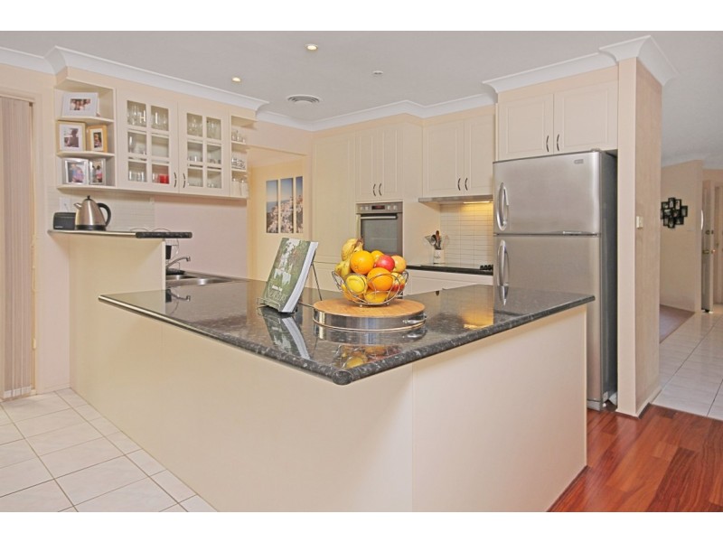 8 Wentworth Avenue, Sunshine Bay NSW 2536