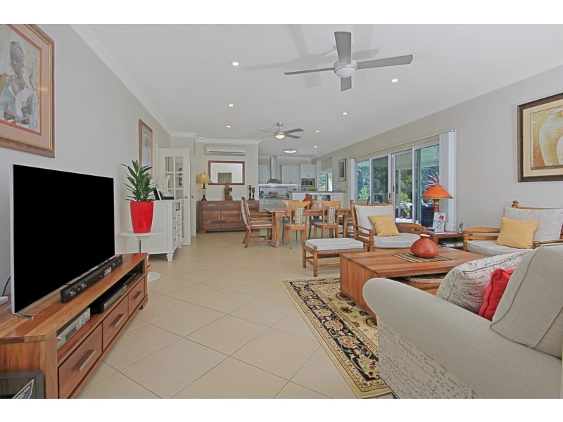 11 Towrang Avenue, Surf Beach NSW 2536