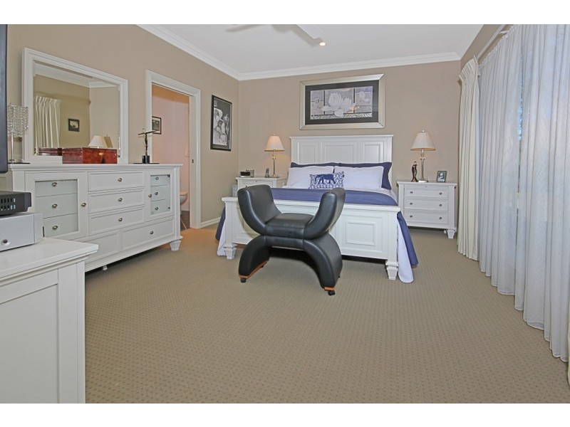 11 Towrang Avenue, Surf Beach NSW 2536