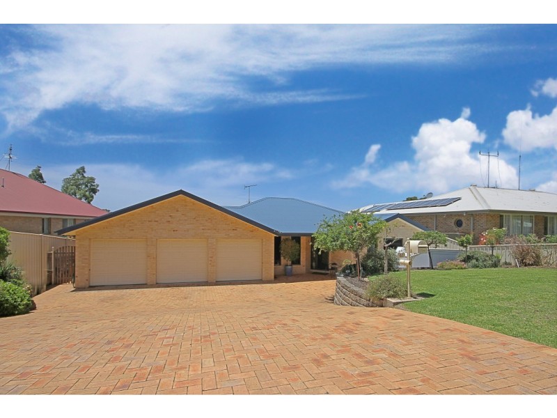 61 Grantham Road, Batehaven NSW 2536