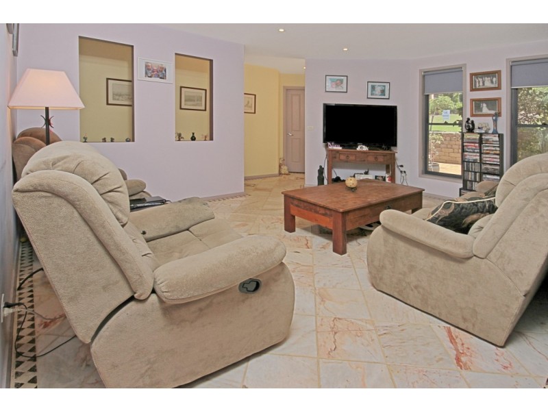 61 Grantham Road, Batehaven NSW 2536