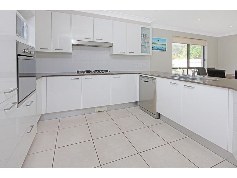 62 Sylvan Street, Malua Bay NSW 2536