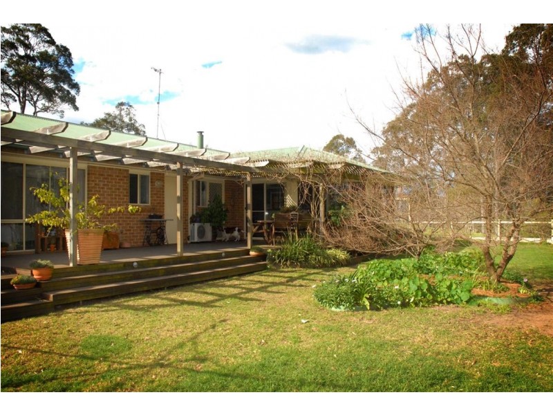 7 Rotary Drive, Batemans Bay NSW 2536
