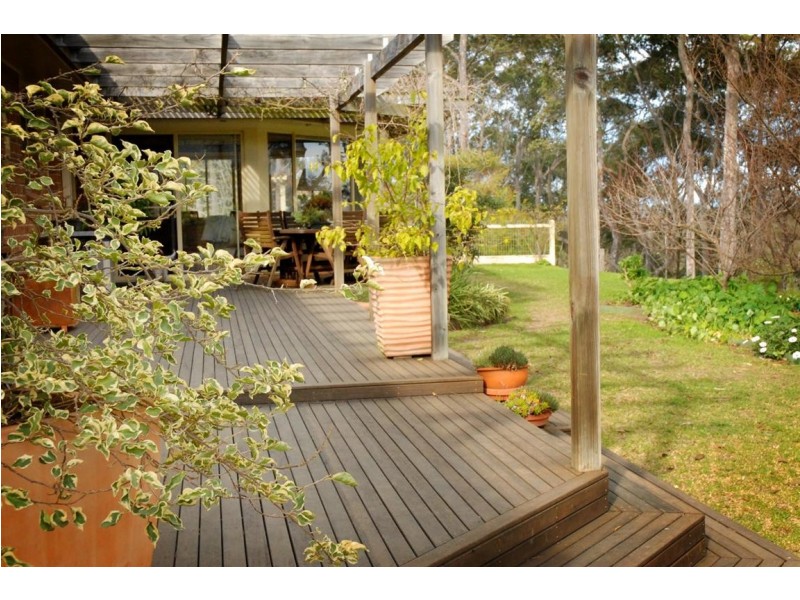 7 Rotary Drive, Batemans Bay NSW 2536