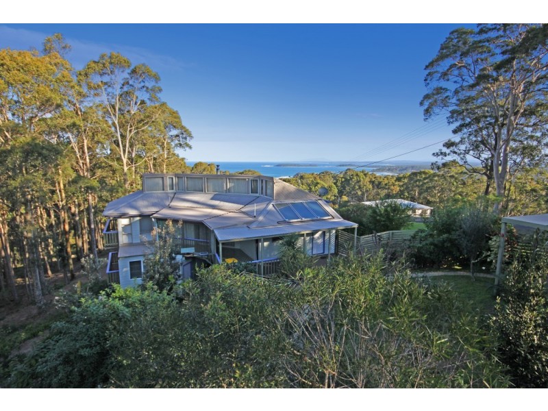 13 Barlings Drive, Tomakin NSW 2537