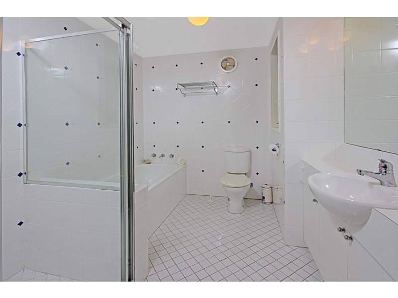 13 Barlings Drive, Tomakin NSW 2537