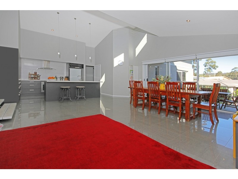 12 Mawson Place, Sunshine Bay NSW 2536