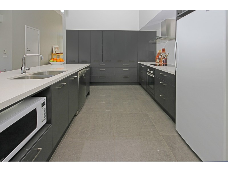 12 Mawson Place, Sunshine Bay NSW 2536