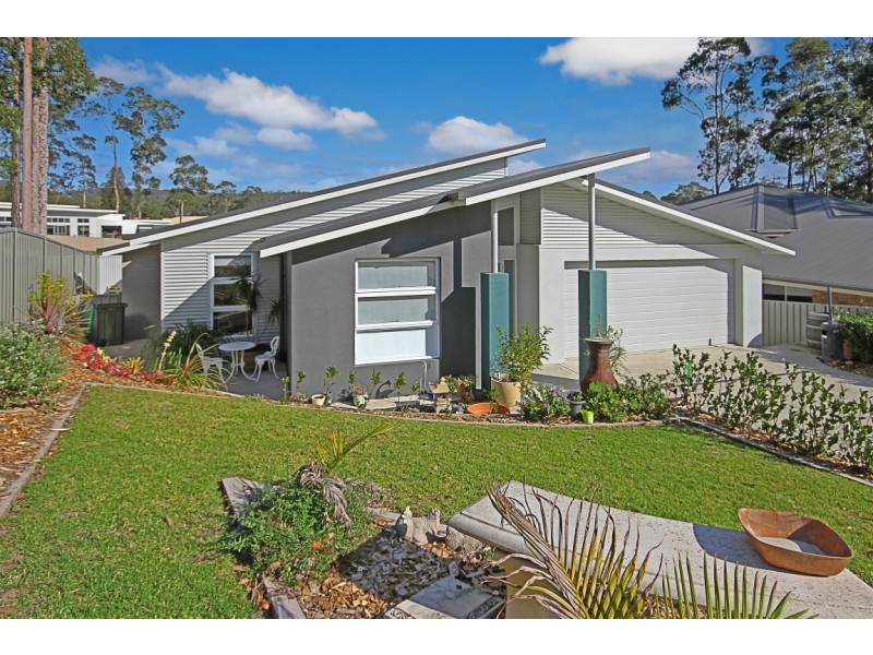 12 Mawson Place, Sunshine Bay NSW 2536