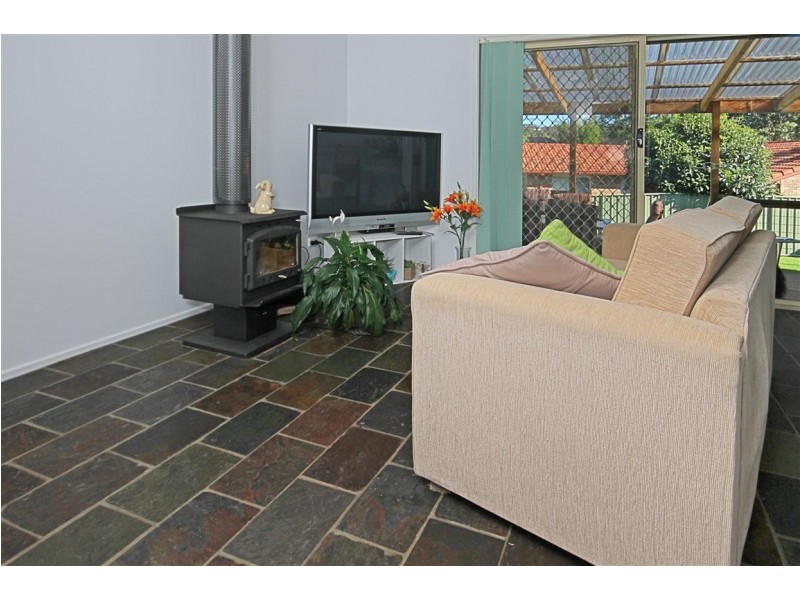 44 Hilltop Crescent, Surf Beach NSW 2536