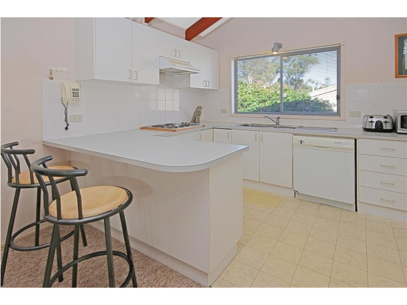 1 Ocean Close, Surf Beach NSW 2536