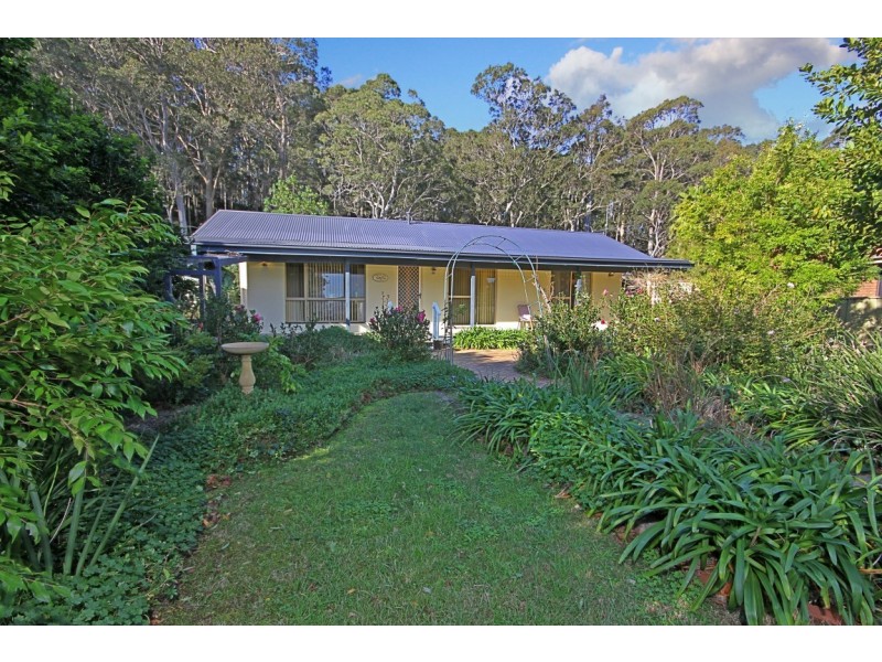 63 Maloneys Drive, Maloneys Beach NSW 2536 Raine & Horne Batemans Bay