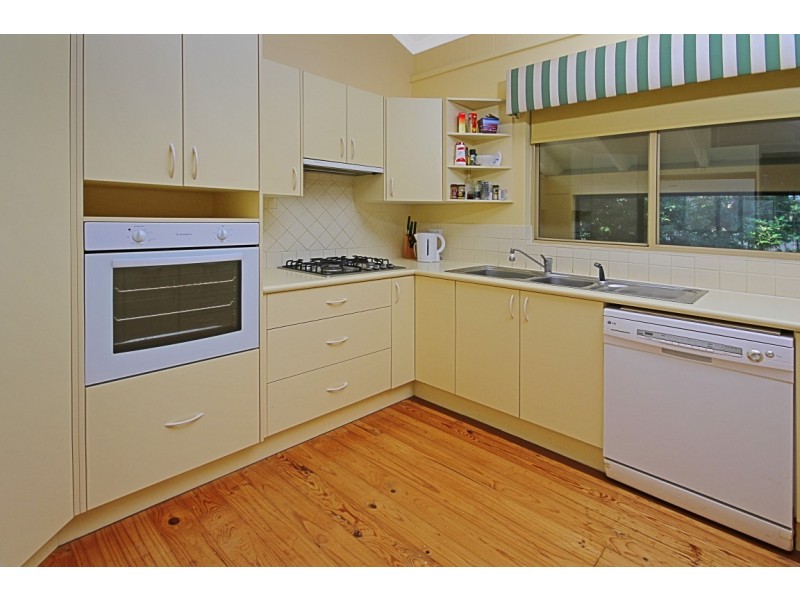 63 Maloneys Drive, Maloneys Beach NSW 2536