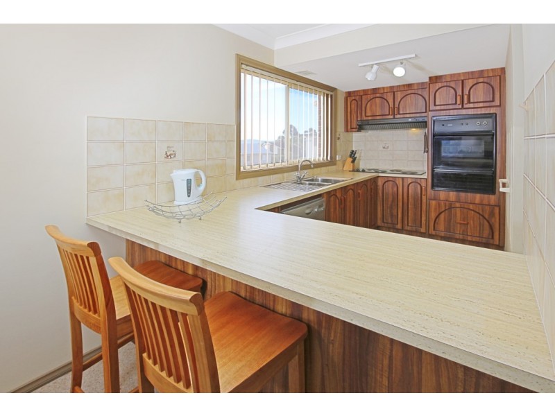 4/6 Crag Road, Batehaven NSW 2536
