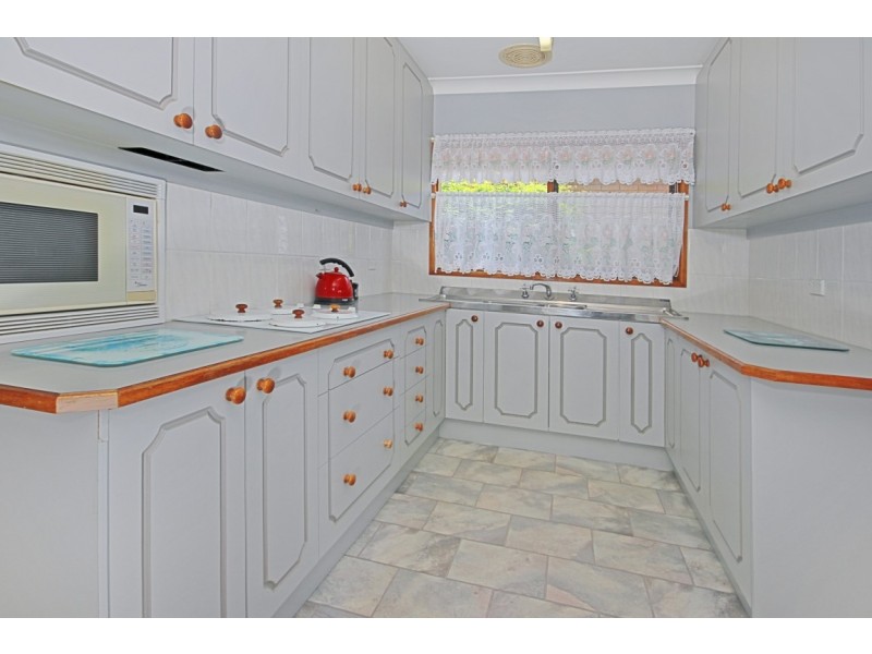 5 Ocean Road, Batehaven NSW 2536