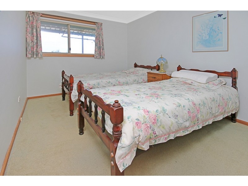 5 Ocean Road, Batehaven NSW 2536