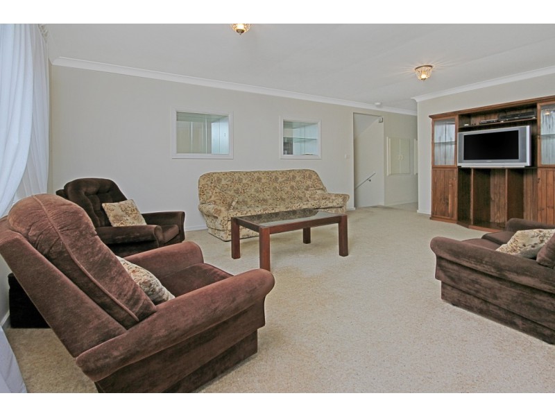 85 Palana Street, Surfside NSW 2536