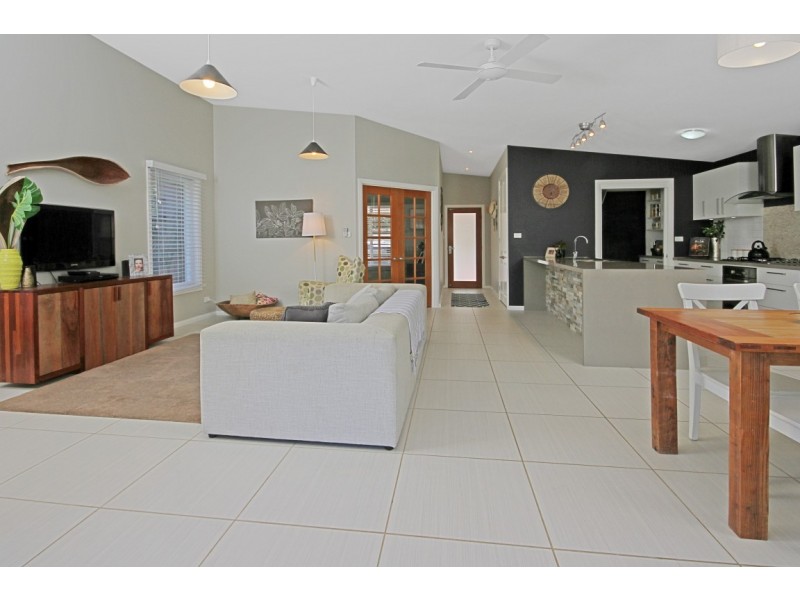2 Elandra Place, Malua Bay NSW 2536
