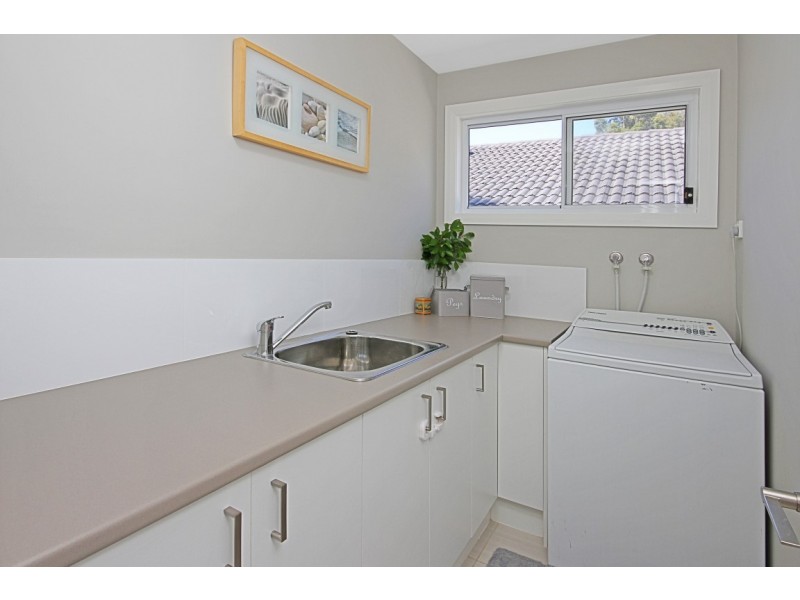 2 Elandra Place, Malua Bay NSW 2536