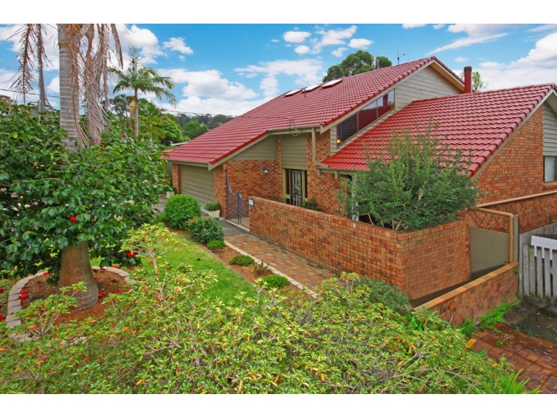 9 Cook Avenue, Surf Beach NSW 2536