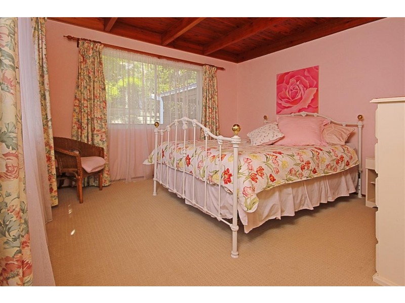 2 Ocean Close, Surf Beach NSW 2536