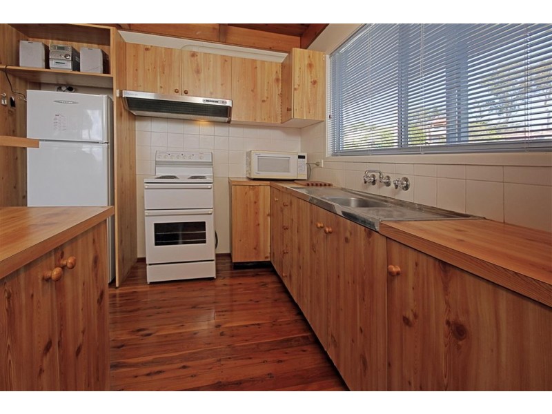 2 Ocean Close, Surf Beach NSW 2536