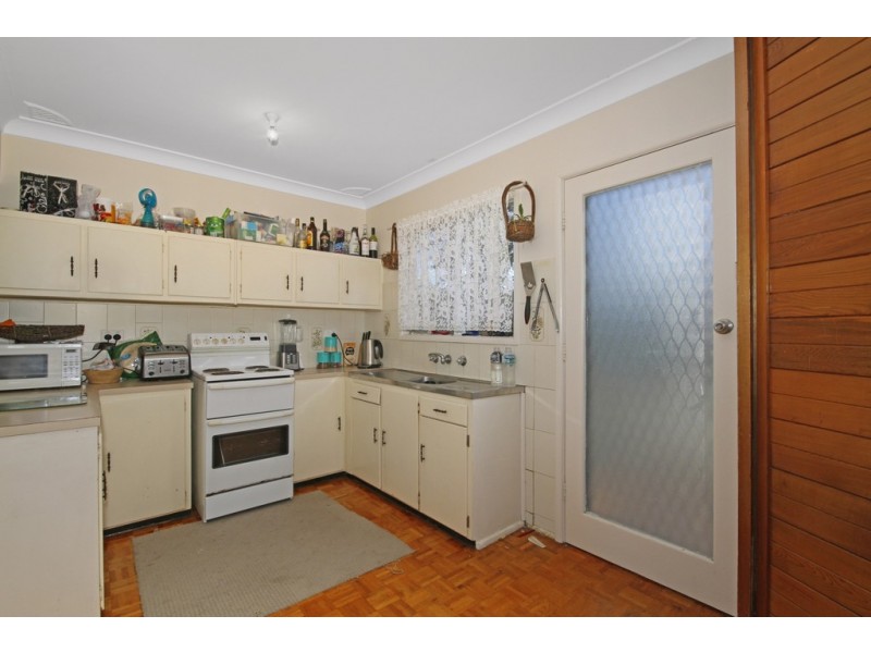 39 Barbara Crescent, Denhams Beach NSW 2536