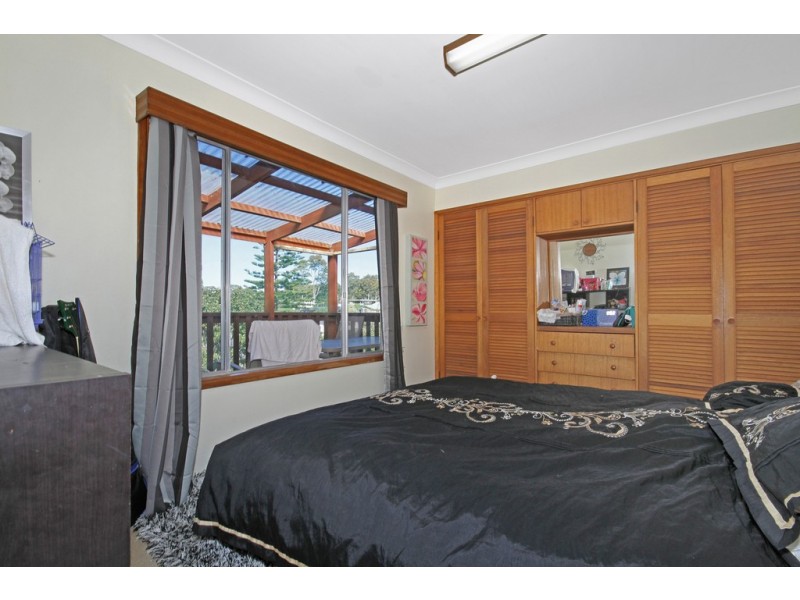 39 Barbara Crescent, Denhams Beach NSW 2536