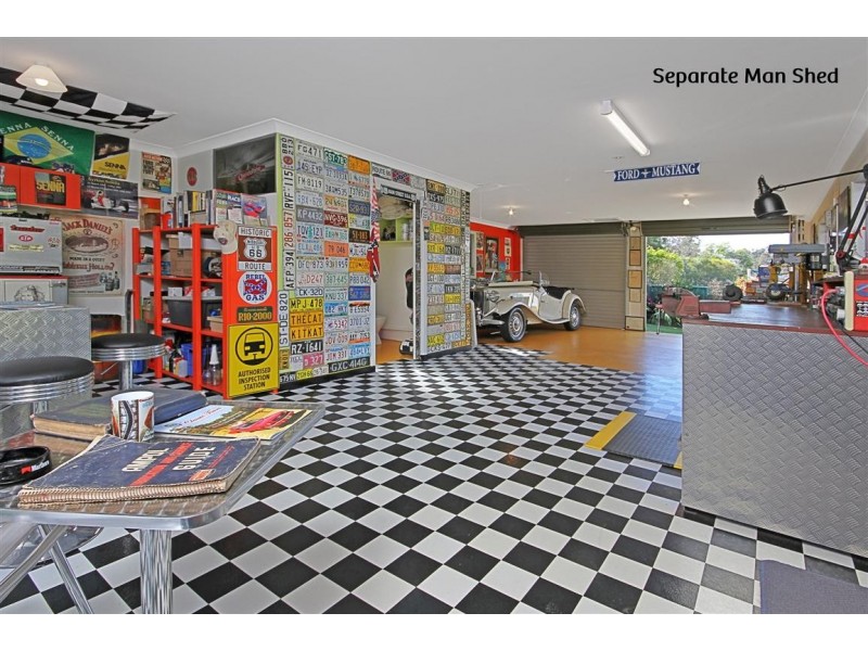 4 Beatrice Place, Long Beach NSW 2536
