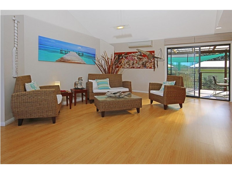 4 Beatrice Place, Long Beach NSW 2536