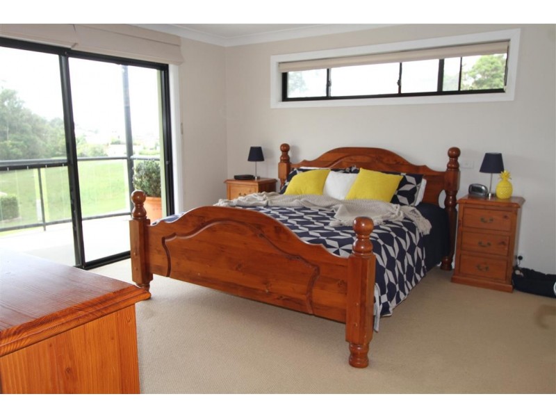 4 Beatrice Place, Long Beach NSW 2536