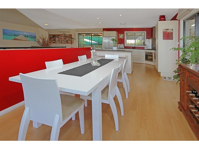 4 Beatrice Place, Long Beach NSW 2536