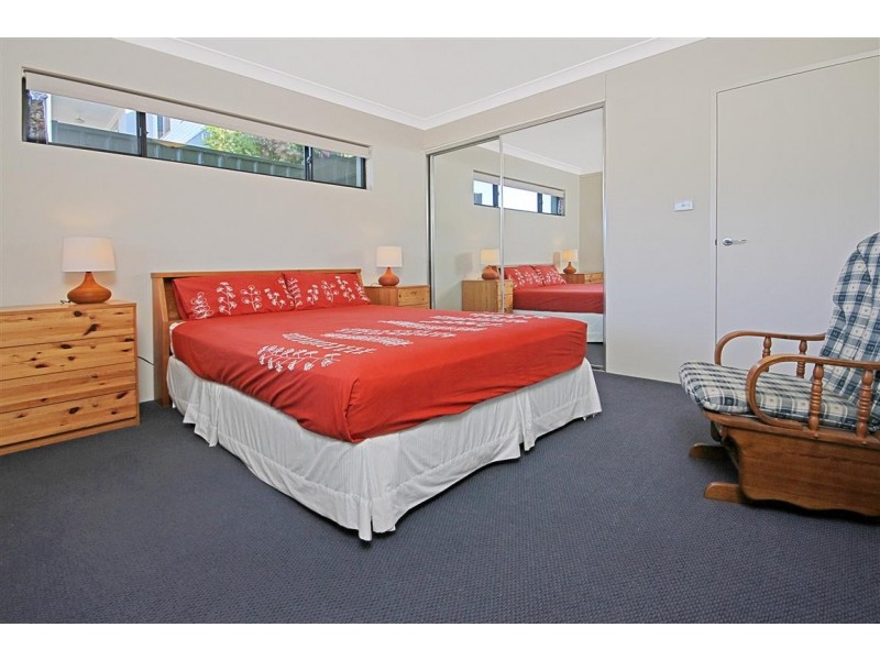 4 Beatrice Place, Long Beach NSW 2536