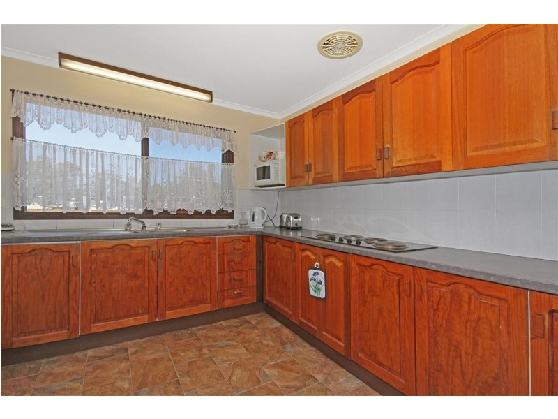 27 Grant Street, Broulee NSW 2537