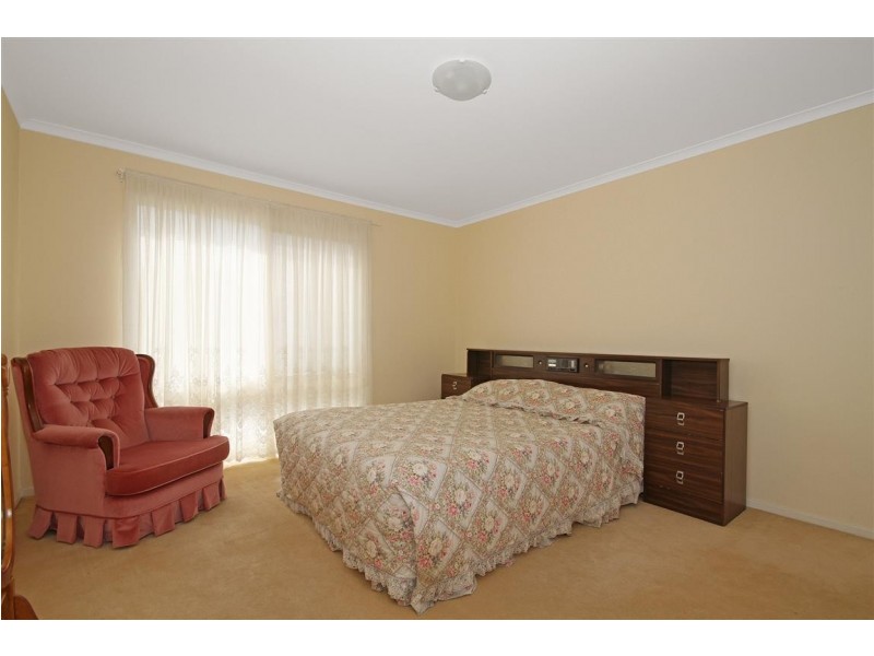 27 Grant Street, Broulee NSW 2537