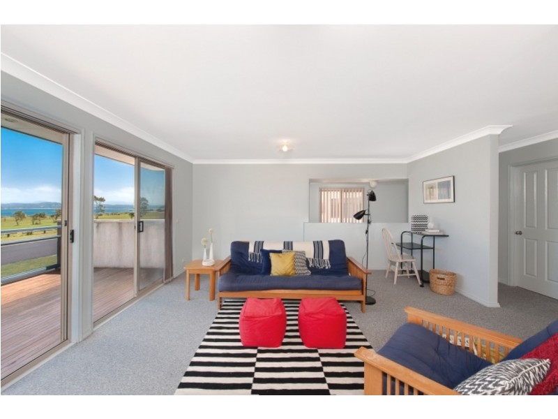 2/6 Hibiscus Close, Maloneys Beach NSW 2536