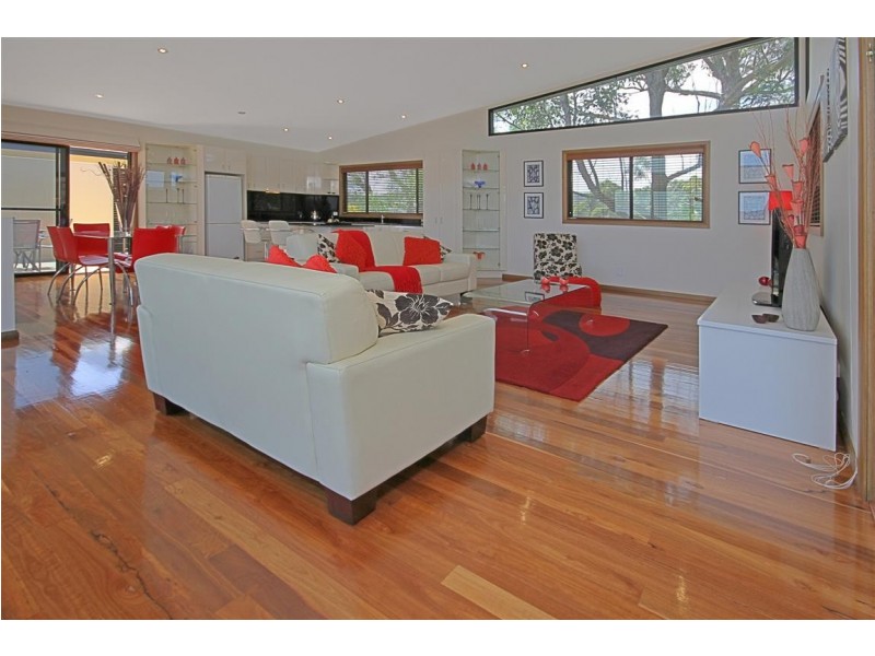 2B Forest Parade, Tomakin NSW 2537