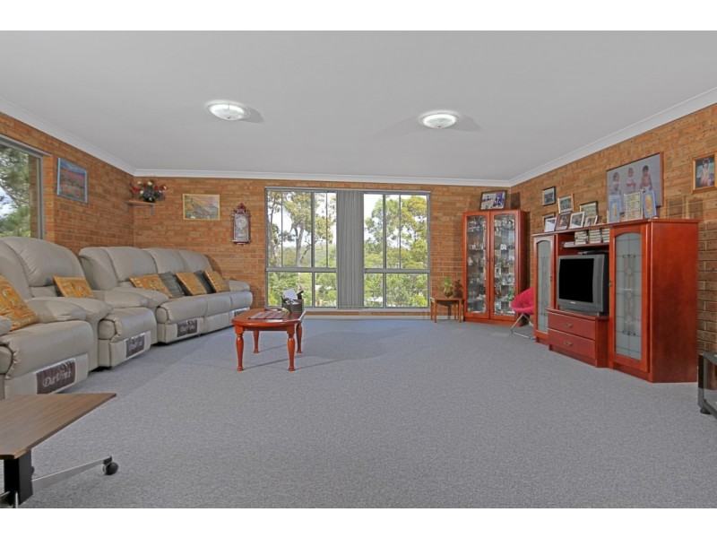 33 Bernadette Boulevard, Batehaven NSW 2536