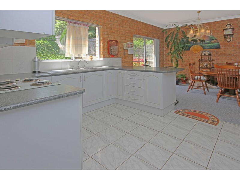 33 Bernadette Boulevard, Batehaven NSW 2536