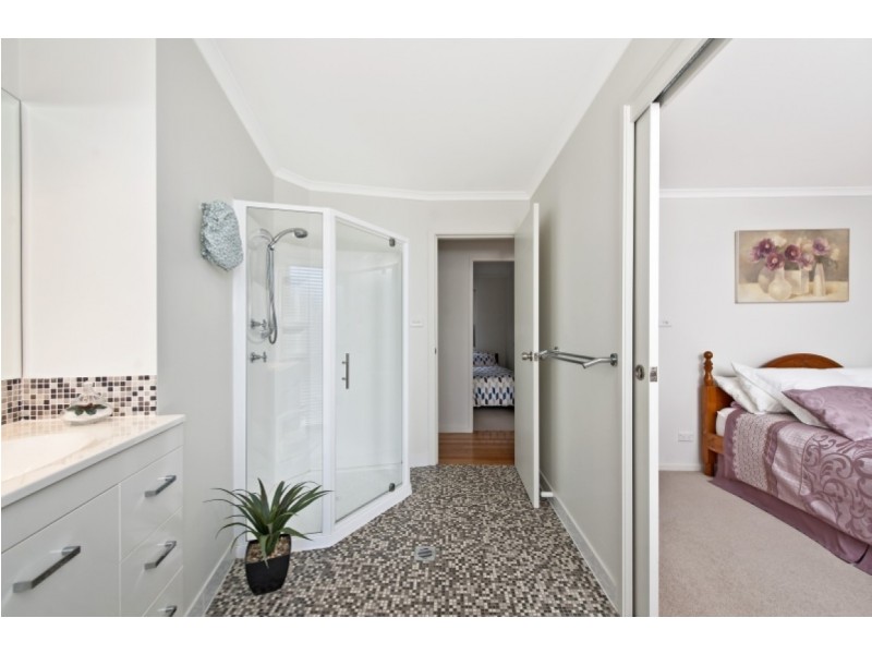 45B Karoola Crescent, Surfside NSW 2536