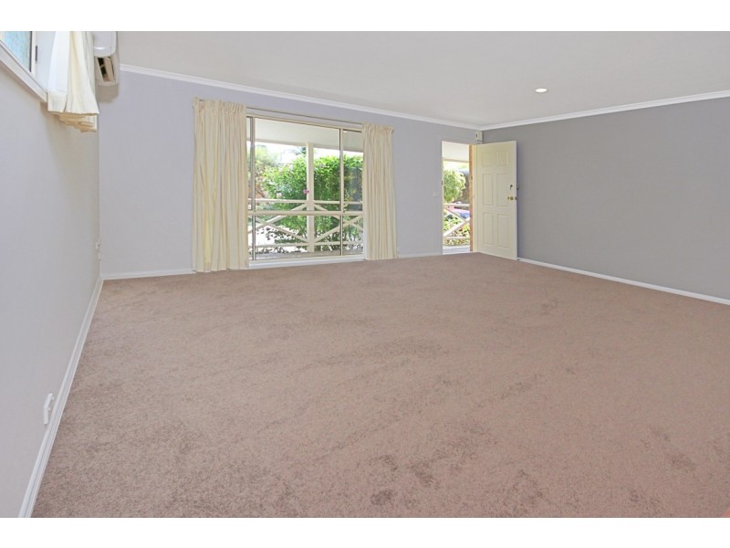 20 Peter Crescent, Batehaven NSW 2536