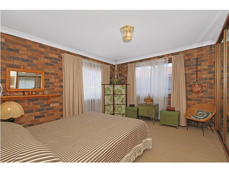 2/10 Kuppa Avenue, Malua Bay NSW 2536