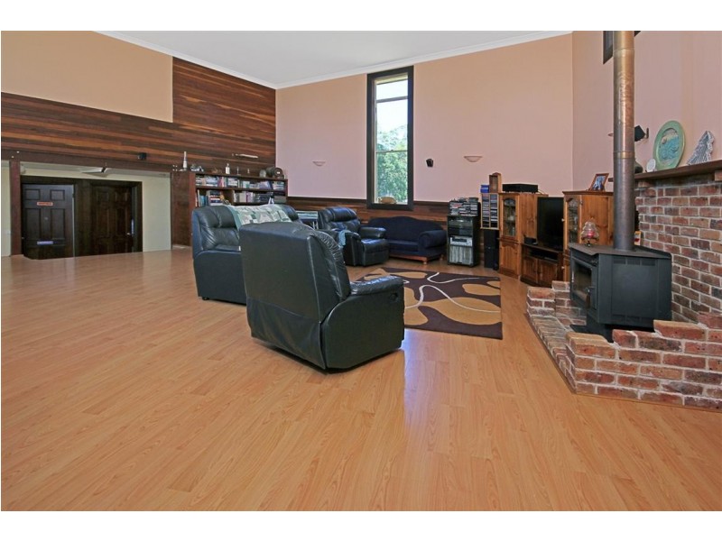 380 Phyliss Price Drive, Moruya NSW 2537