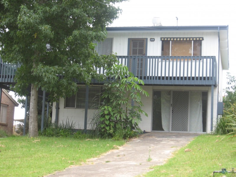 10 Euroka Avenue, Malua Bay NSW 2536