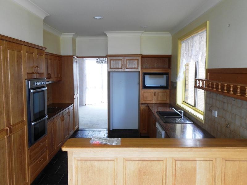 70 Tallawang Crescent, Malua Bay NSW 2536