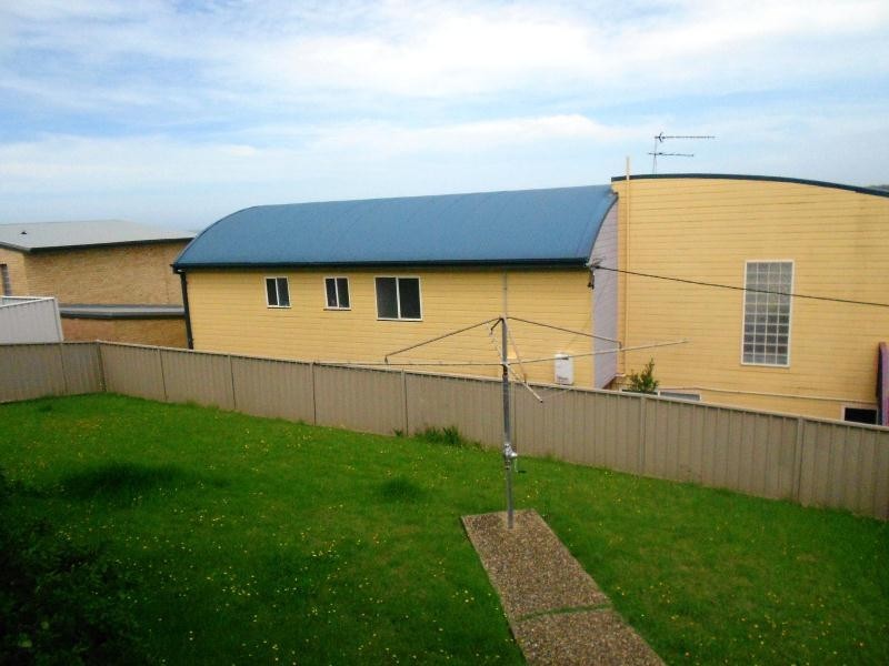 70 Tallawang Crescent, Malua Bay NSW 2536