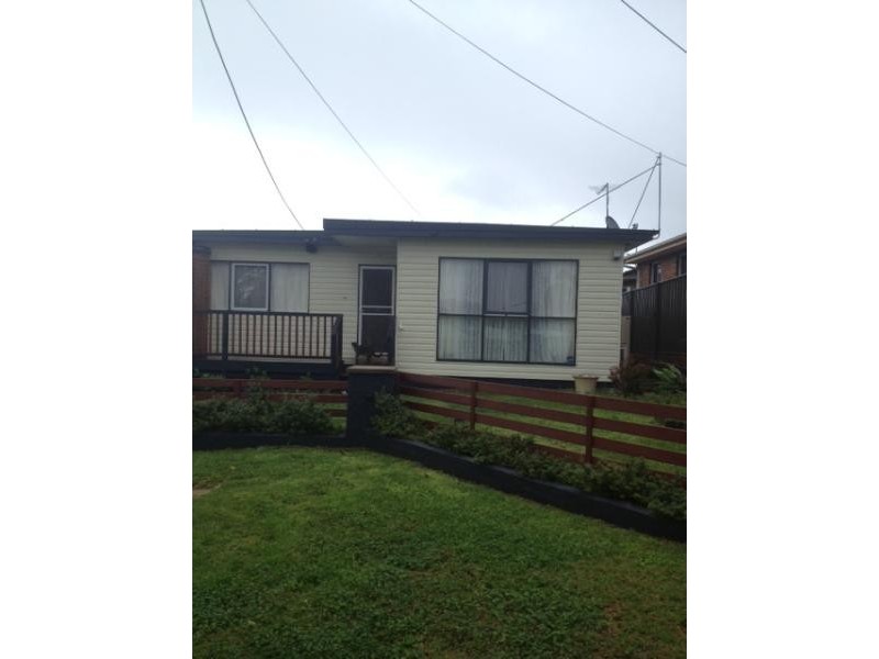 15 Berrima Parade, Surfside NSW 2536