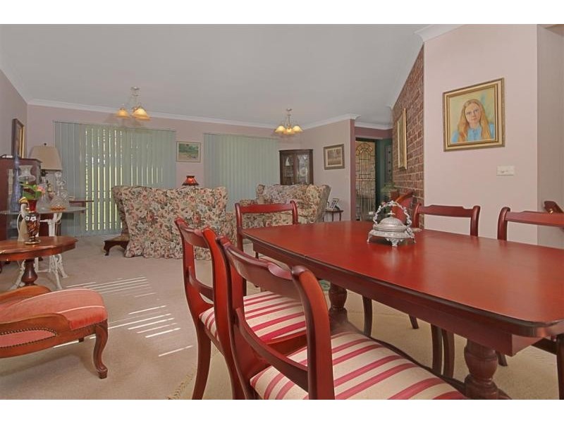 24 Pleasurelea Drive, Sunshine Bay NSW 2536