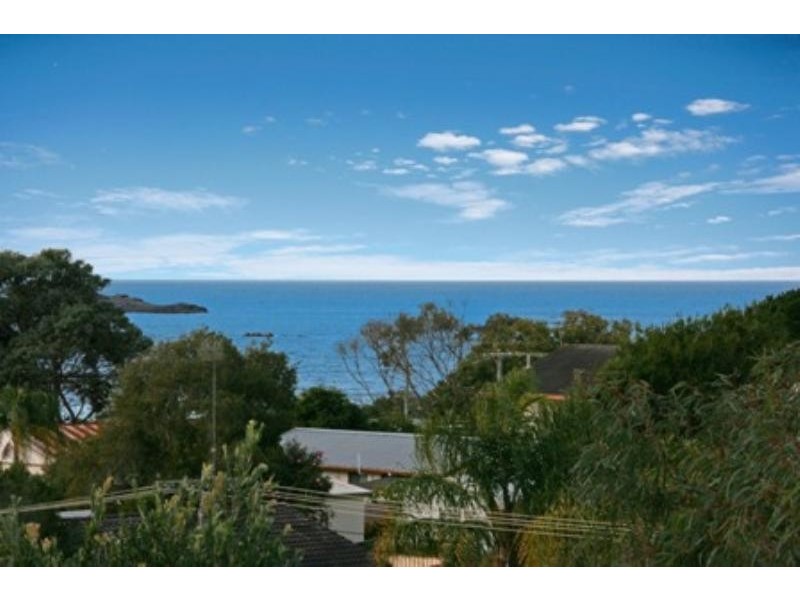 11 Binda Avenue, Malua Bay NSW 2536